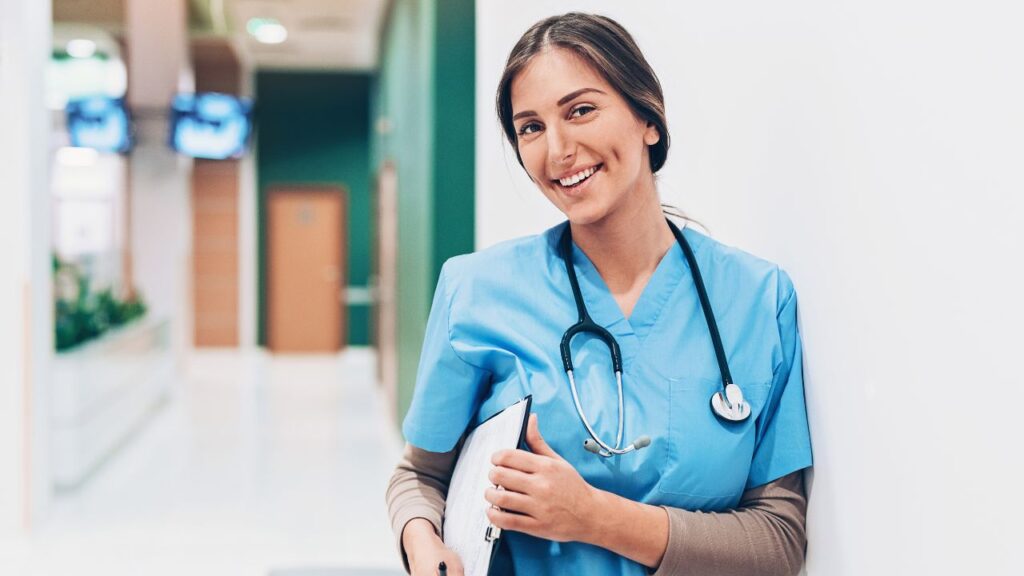 Curso Técnico de Enfermagem gratuito pelo governo